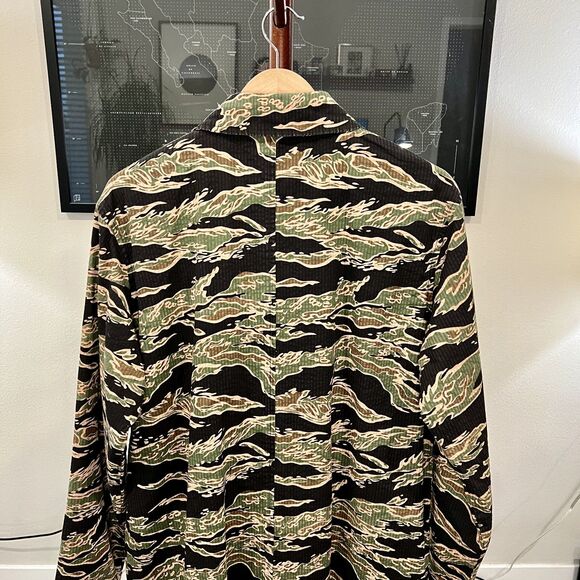 Stussy - Tiger Camo Seersucker Mac (#115347)  - Black, Green - Picture 6 of 7